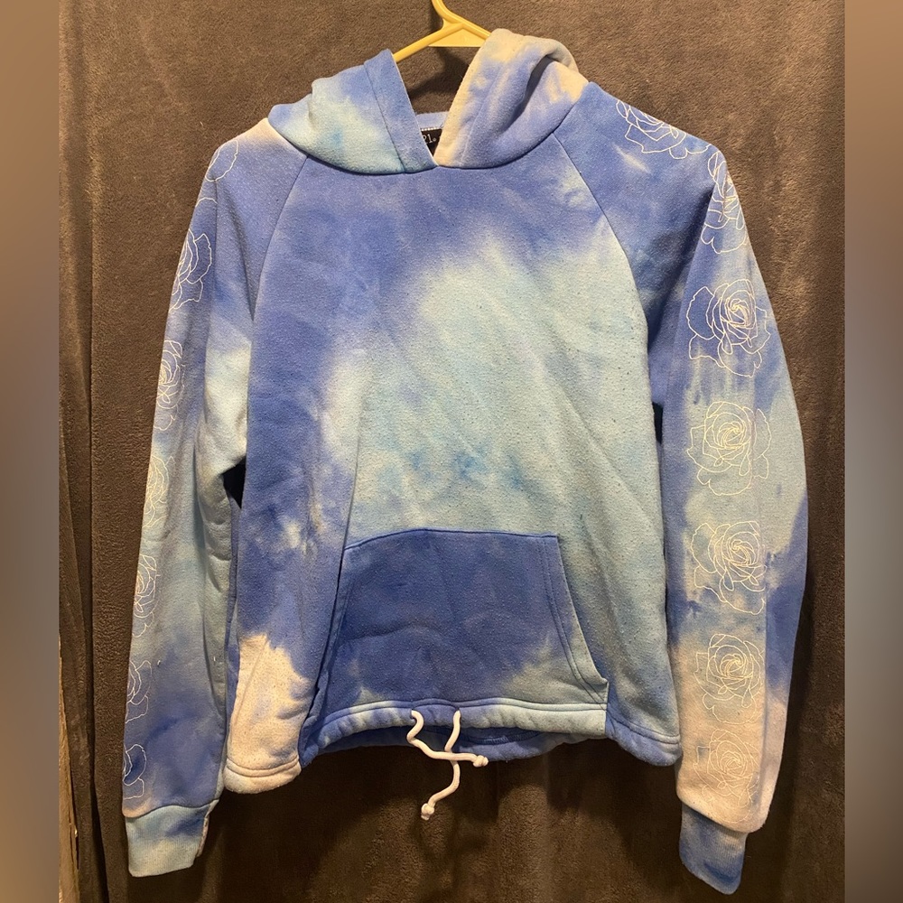 Blue cropped sweatshirt